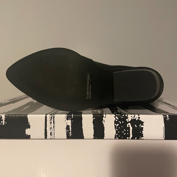 Women's Dolce Vita NIOR Black Smooth Ankle Boots - Picture 4 of 5